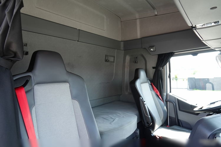 Renault T 460 / KLIMA POSTOJOWA / PO KONTRAKCIE SERWISOWYM zdjęcie 38