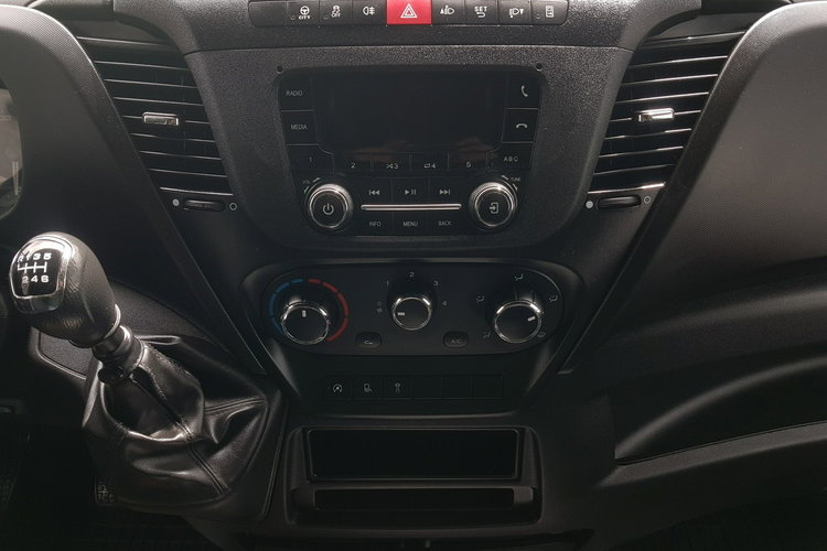 Iveco Daily KONTENER NISKOPODŁOGOWY 4.43x2.23x2.42 SKLEP BAR FOODTRUCK KAMPER AC zdjęcie 10