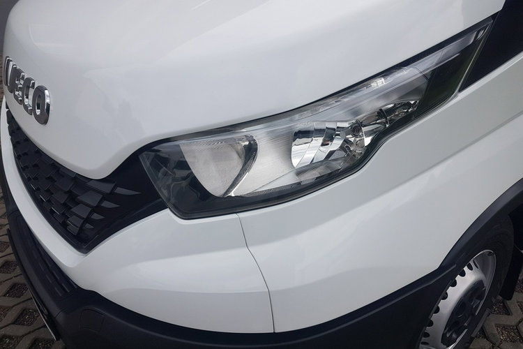 Iveco Daily KONTENER NISKOPODŁOGOWY 4.43x2.23x2.42 SKLEP BAR FOODTRUCK KAMPER AC zdjęcie 36