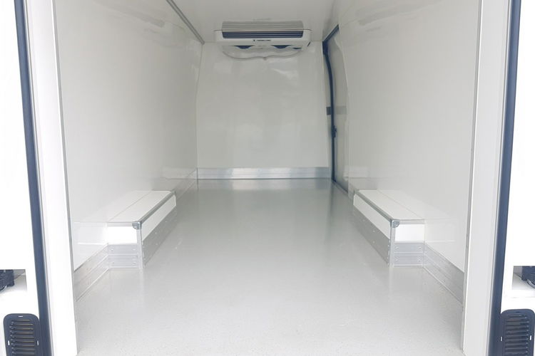 Renault Master L4H2 CHŁODNIA AGREGAT MROŹNIA IZOTERMA FUNKCJA GRZANIA THERMO KING zdjęcie 17