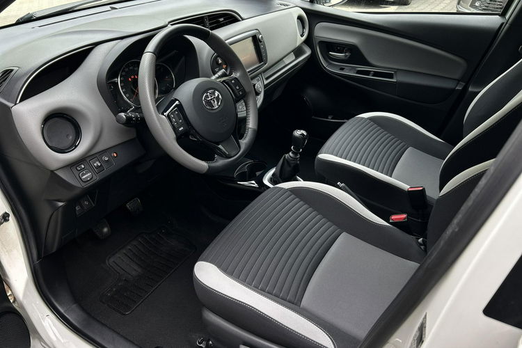Toyota Yaris 1.33 VVTi 99KM SELECTION, salon Polska, gwarancja zdjęcie 10