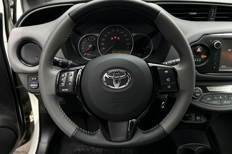Toyota Yaris 1.33 VVTi 99KM SELECTION, salon Polska, gwarancja zdjęcie 21