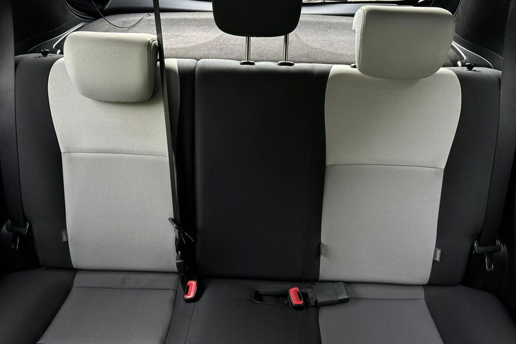 Toyota Yaris 1.33 VVTi 99KM SELECTION, salon Polska, gwarancja zdjęcie 27