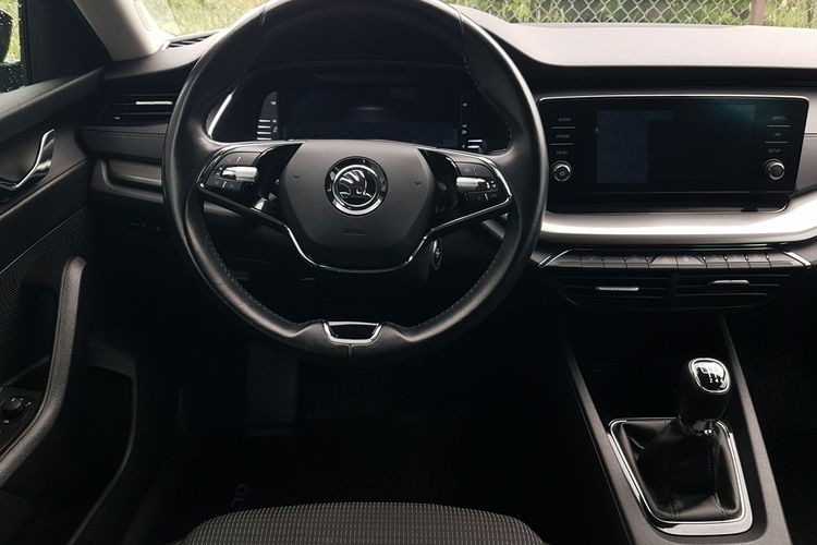 Skoda Octavia 1, 5 TSI AMBITION HATCHBACK 5 DRZWI KLIMATRONIK TEMPOMAT KRAJOWY zdjęcie 10