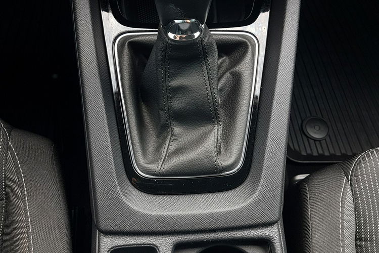 Skoda Octavia 1, 5 TSI AMBITION HATCHBACK 5 DRZWI KLIMATRONIK TEMPOMAT KRAJOWY zdjęcie 33