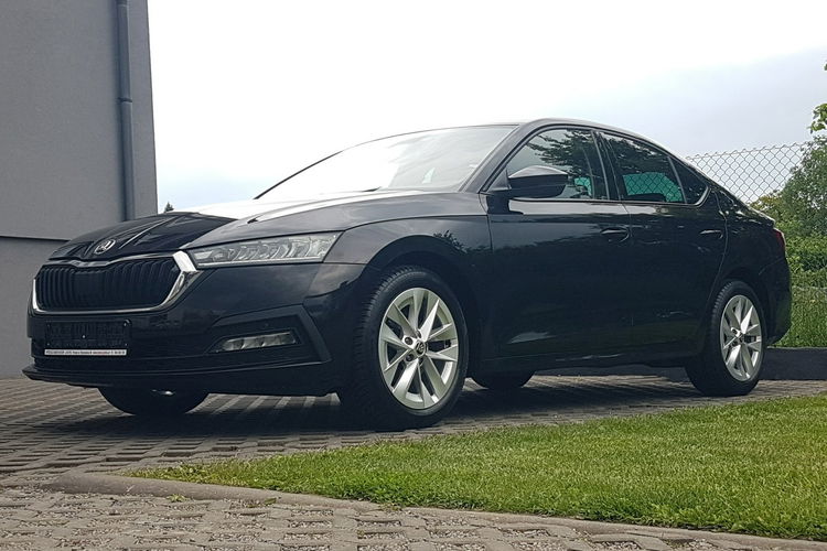 Skoda Octavia 1, 5 TSI AMBITION HATCHBACK 5 DRZWI KLIMATRONIK TEMPOMAT KRAJOWY zdjęcie 40