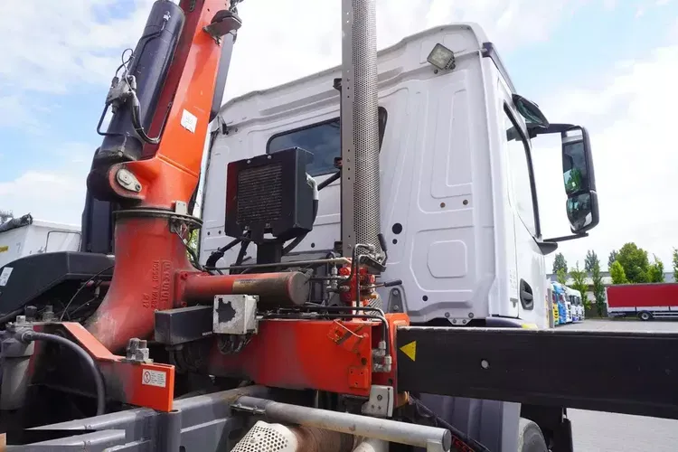 Mercedes Arocs 2633 6x4 / HDS 5, 5 t Fassi F135 / Wywrotka 15 EPAL zdjęcie 18