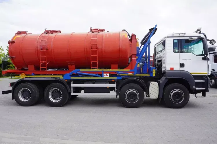 MAN TGS 35.400 8×4/ Hakowiec HYVA LIFT 32.56 SE / Beczka Asenizacyjna 13000 l zdjęcie 17