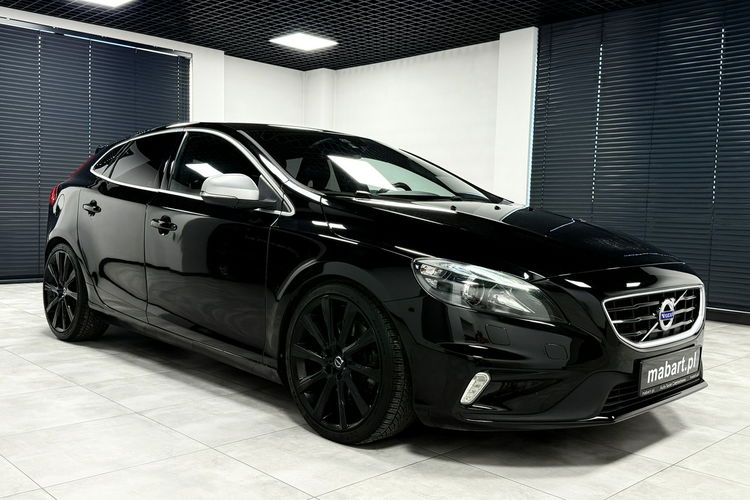 Volvo V40 2.0 Drive-E D3 150KM R -DESIGN Automat Navi GPS Sportsitze ALU19 BLACK zdjęcie 6