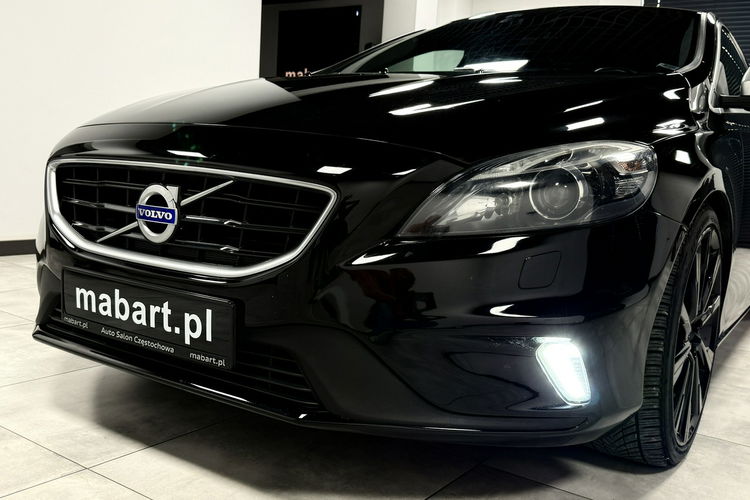 Volvo V40 2.0 Drive-E D3 150KM R -DESIGN Automat Navi GPS Sportsitze ALU19 BLACK zdjęcie 8