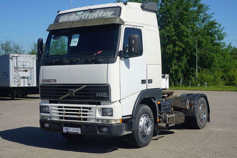 ciągnik siodłowy Volvo zdjęcie 1