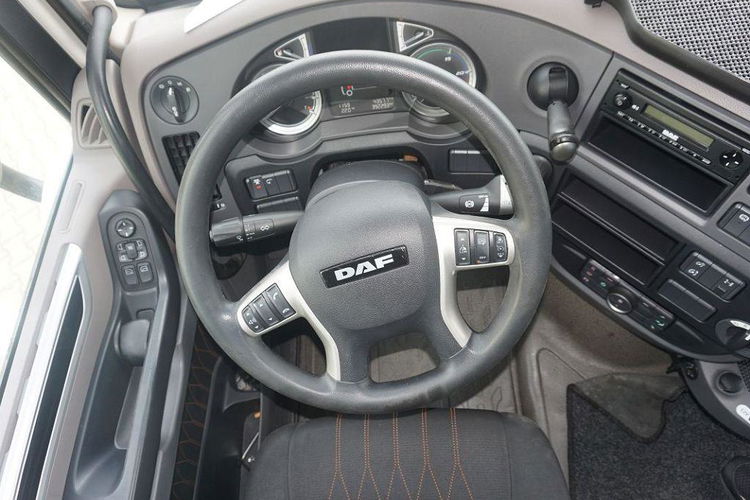 DAF XF 480 FT zdjęcie 6
