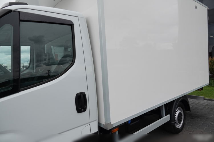 Iveco DAILY /HI-MATIC / CHŁODNIA / AGREGAT CARRIER / FOTEL PNEUMATYCZNY / DMC: 3500 KG / 2021 ROK zdjęcie 13