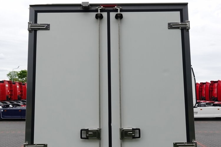 Iveco DAILY /HI-MATIC / CHŁODNIA / AGREGAT CARRIER / FOTEL PNEUMATYCZNY / DMC: 3500 KG / 2021 ROK zdjęcie 15
