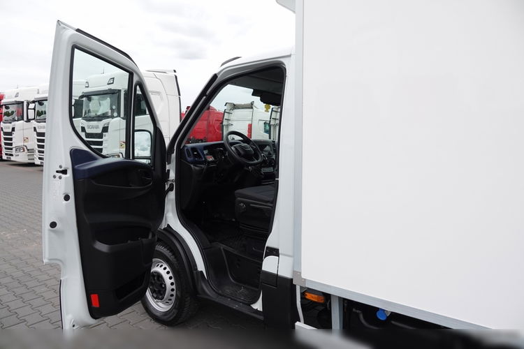 Iveco DAILY /HI-MATIC / CHŁODNIA / AGREGAT CARRIER / FOTEL PNEUMATYCZNY / DMC: 3500 KG / 2021 ROK zdjęcie 26