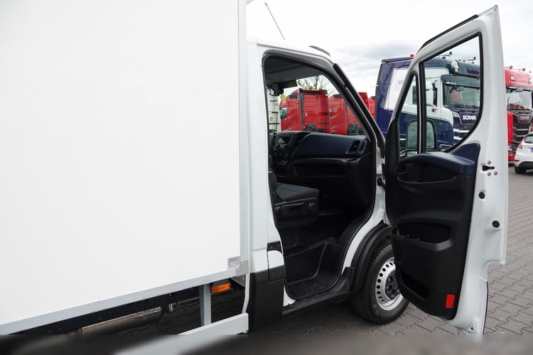 Iveco DAILY /HI-MATIC / CHŁODNIA / AGREGAT CARRIER / FOTEL PNEUMATYCZNY / DMC: 3500 KG / 2021 ROK zdjęcie 38
