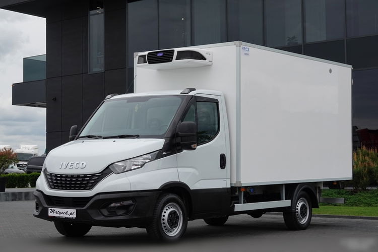 Iveco DAILY /HI-MATIC / CHŁODNIA / AGREGAT CARRIER / FOTEL PNEUMATYCZNY / DMC: 3500 KG / 2021 ROK zdjęcie 5