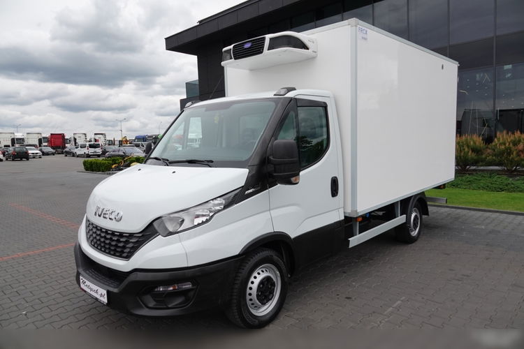 Iveco DAILY /HI-MATIC / CHŁODNIA / AGREGAT CARRIER / FOTEL PNEUMATYCZNY / DMC: 3500 KG / 2021 ROK zdjęcie 6