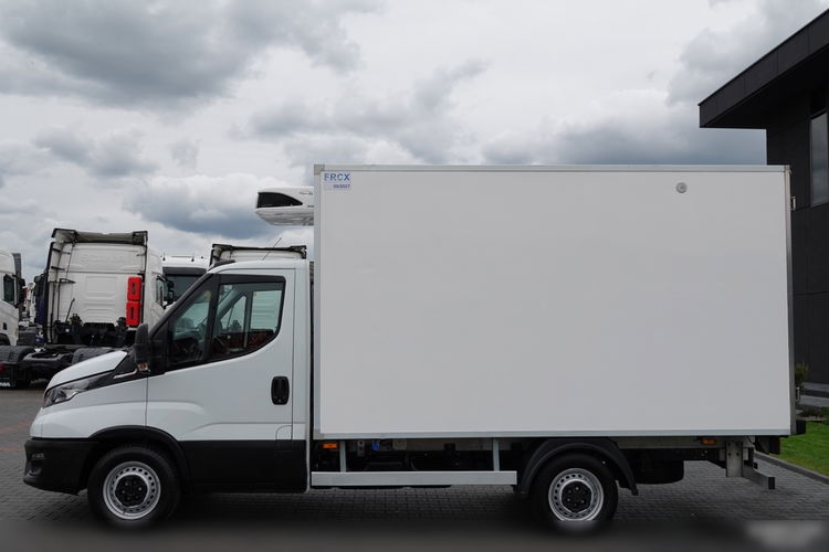 Iveco DAILY /HI-MATIC / CHŁODNIA / AGREGAT CARRIER / FOTEL PNEUMATYCZNY / DMC: 3500 KG / 2021 ROK zdjęcie 7
