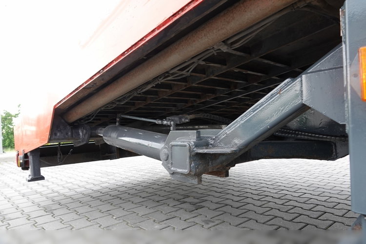 Scania G 360 / 6X2 / LAWETA / POMOC DROGOWA / OŚ SKRĘTNA I PODNOSZONA / NAJAZDY HYDRAULICZNE / WCIĄGARKA / SPROWADZONY zdjęcie 29