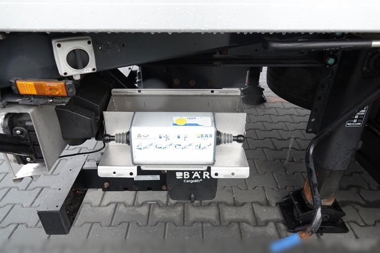 Wielton   PRZYCZEPA CHŁODNIA  / IGLOOCAR / THERMO KING - FRIGOBLOCK / WINDA ZAŁADOWCZA / PRZEJAZDOWA / SAF / 2019 ROK / zdjęcie 15