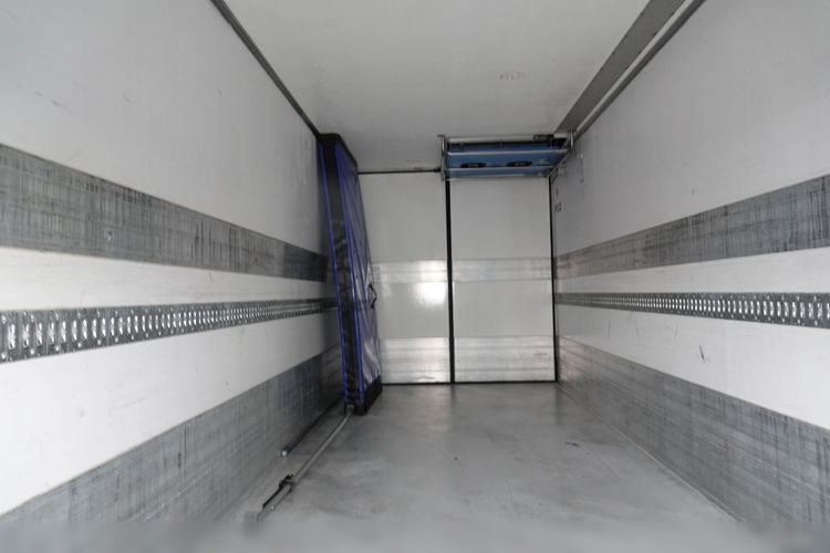 Wielton   PRZYCZEPA CHŁODNIA  / IGLOOCAR / THERMO KING - FRIGOBLOCK / WINDA ZAŁADOWCZA / PRZEJAZDOWA / SAF / 2019 ROK / zdjęcie 19