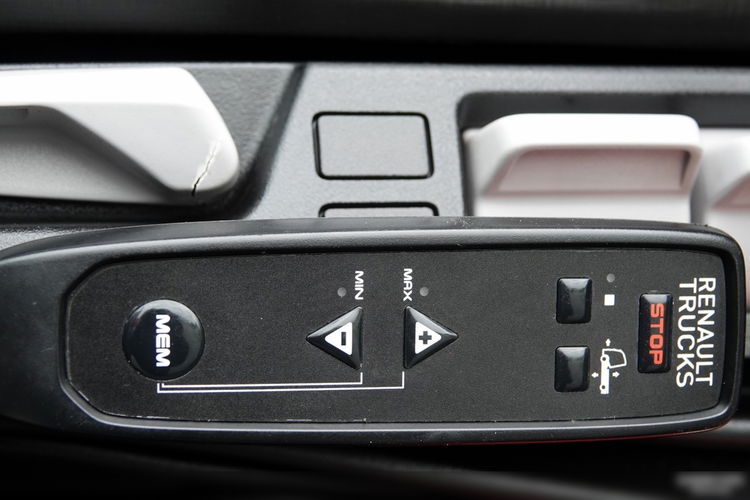 Renault T 460 / KLIMA POSTOJOWA / OPONY 100 % /  PO KONTRAKCIE SERWISOWYM zdjęcie 25