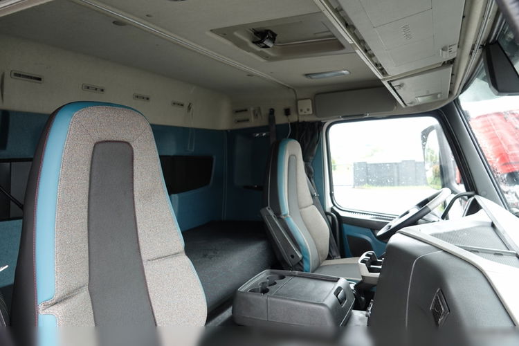 Volvo FM 460 / HYDRAULIKA / NISKA KABINA / PO KONTRAKCIE SERWISOWYM / EURO 6 zdjęcie 32