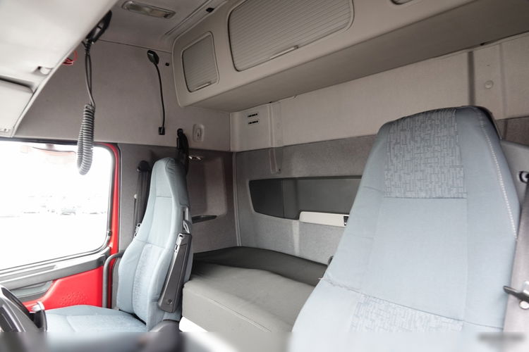 Volvo FH 500 / PUSHER / 3 Osiowy ciągnik siodłowy / PEŁNY ADR / RETARDER / OŚ PODNOSZONA I SKRĘTNA  / SPROWADZONY zdjęcie 27