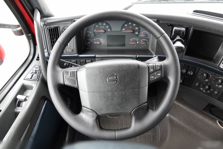 Volvo FH 500 / PUSHER / 3 Osiowy ciągnik siodłowy / PEŁNY ADR / RETARDER / OŚ PODNOSZONA I SKRĘTNA  / SPROWADZONY zdjęcie 30