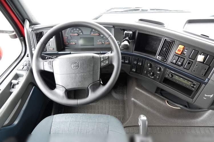 Volvo FH 500 / PUSHER / 3 Osiowy ciągnik siodłowy / PEŁNY ADR / RETARDER / OŚ PODNOSZONA I SKRĘTNA  / SPROWADZONY zdjęcie 31
