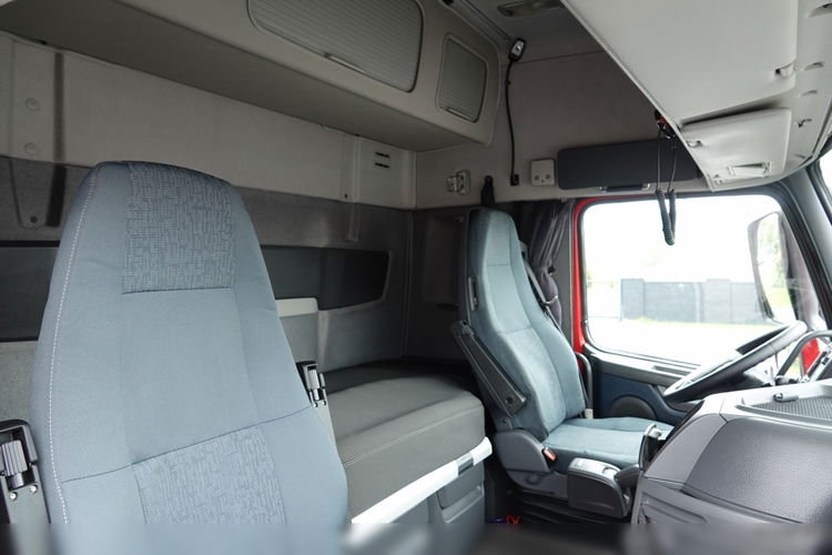 Volvo FH 500 / PUSHER / 3 Osiowy ciągnik siodłowy / PEŁNY ADR / RETARDER / OŚ PODNOSZONA I SKRĘTNA  / SPROWADZONY zdjęcie 37