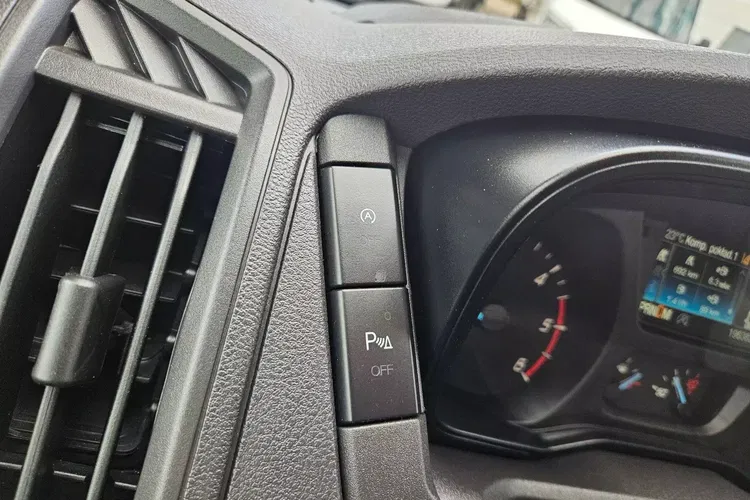 Ford transit L2H2 54999zł NETTO 2.0 TdCi/131KM zdjęcie 27