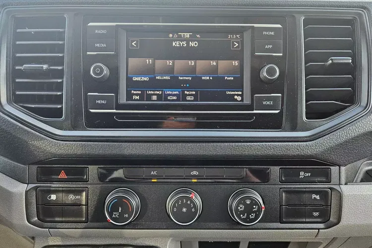 Volkswagen Crafter L3H2 109900zł NETTO Brygadówka 7 osób 2.0TDi/140KM zdjęcie 24