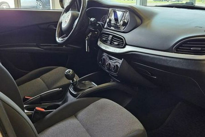 Fiat Tipo 1.4 95KM Niski przebieg zdjęcie 16