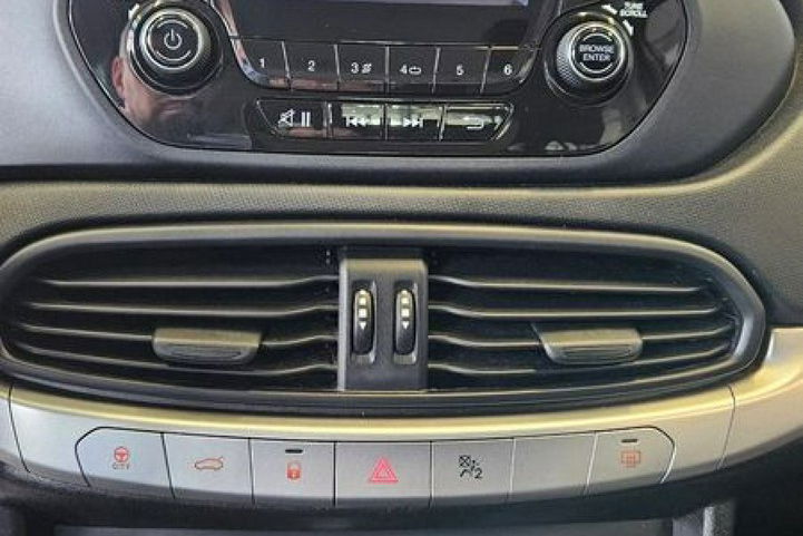 Fiat Tipo 1.4 95KM Niski przebieg zdjęcie 21