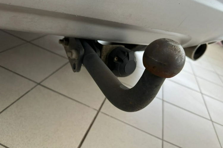 Ford Kuga Pewne Auto , Niski Przebieg, Panoramiczny Dach, Hak, euro 6 GWARANCJA zdjęcie 23