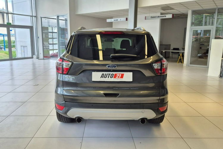 Kuga Dobrze wyposażony Ford Kuga zdjęcie 4