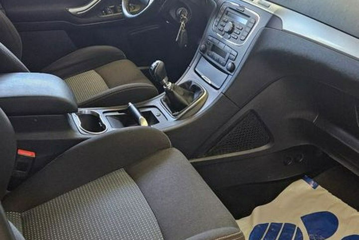 S-Max Ford S-max Fajne auto dla dużej rodziny. zdjęcie 15