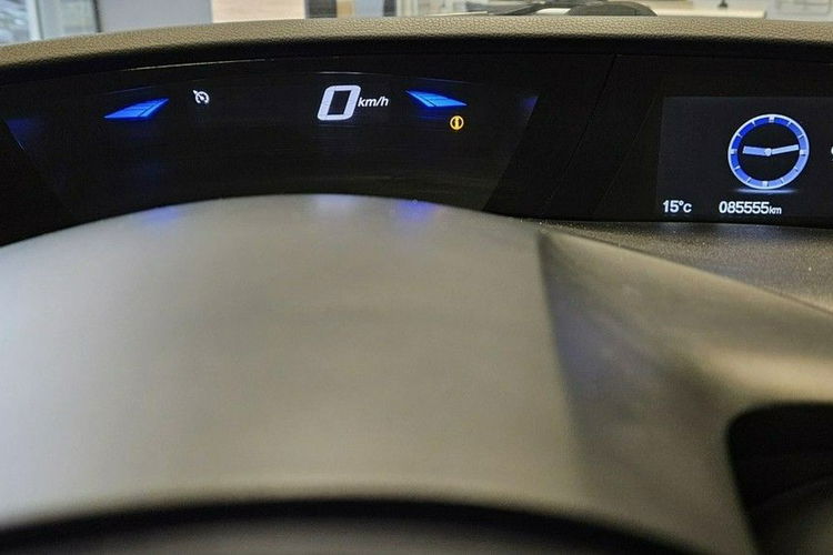 Civic Honda Civic 1.8 142 km sportowa sylwetka. zdjęcie 15