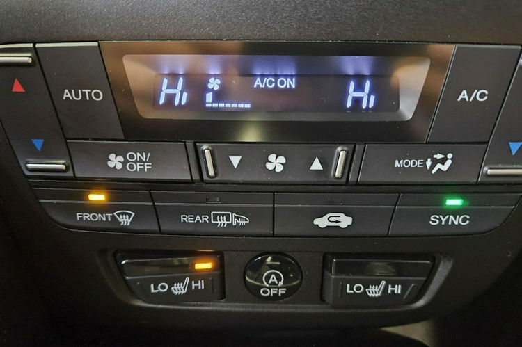 Civic Honda Civic 1.8 142 km sportowa sylwetka. zdjęcie 18