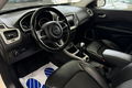 samochód osobowy Jeep zdjęcie 13