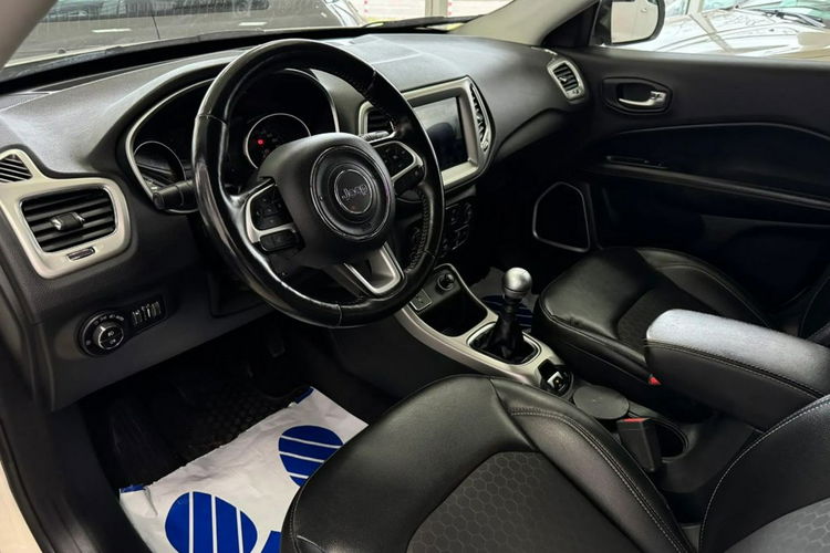 Jeep Compass Niski przebieg, Zadbane, Skórzana Tapicerka, Kamera, GWARANCJA zdjęcie 13
