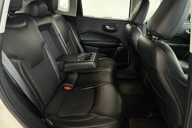 Jeep Compass Niski przebieg, Zadbane, Skórzana Tapicerka, Kamera, GWARANCJA zdjęcie 19