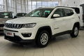 samochód osobowy Jeep zdjęcie 2