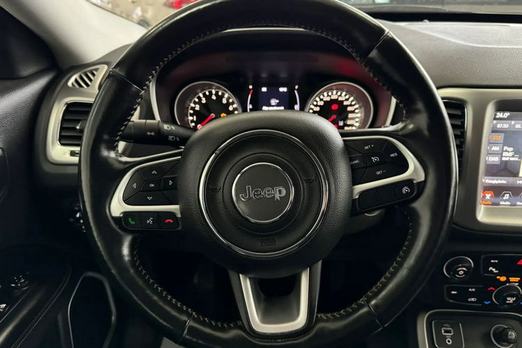Jeep Compass Niski przebieg, Zadbane, Skórzana Tapicerka, Kamera, GWARANCJA zdjęcie 23
