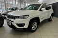 samochód osobowy Jeep zdjęcie 3