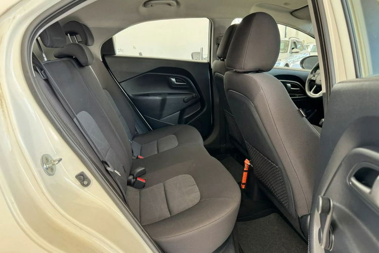 Kia Rio Niski Przebieg, Idealne na Miasto, Ekonomiczne, Gwarancja zdjęcie 22