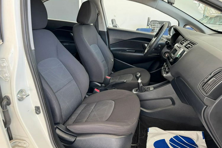 Kia Rio Niski Przebieg, Idealne na Miasto, Ekonomiczne, Gwarancja zdjęcie 23