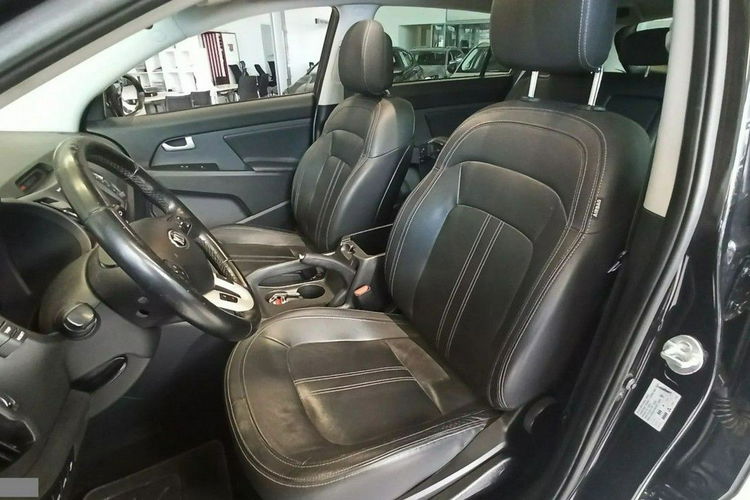 Kia Sportage 4x4 Bogata wersja wyposażenia zdjęcie 12